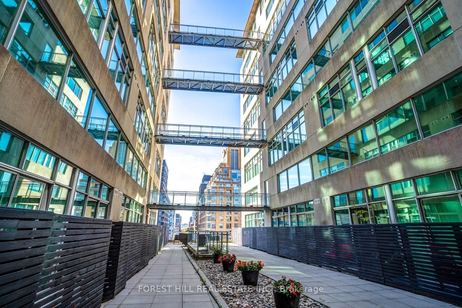 388 Richmond St W, #724
