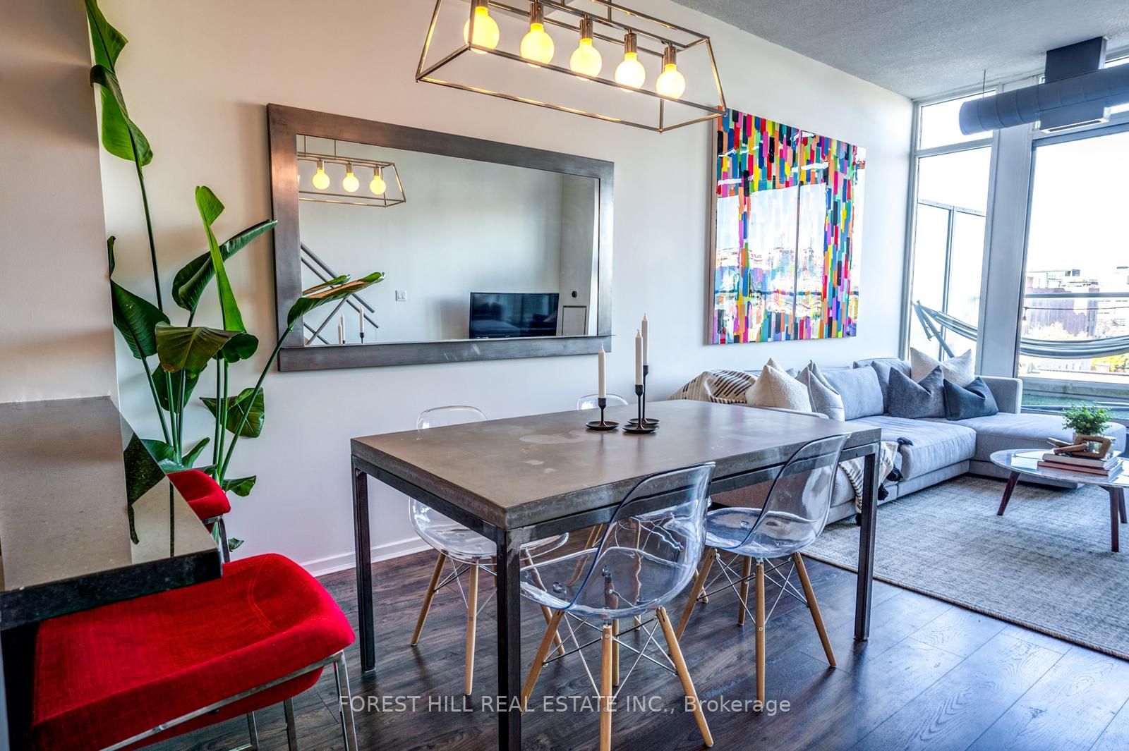 388 Richmond St W, #724