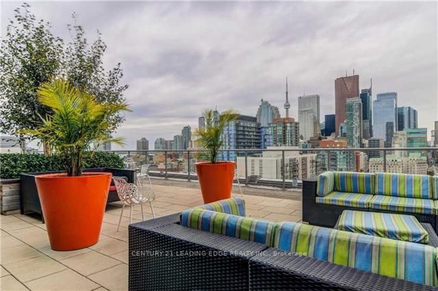 320 Richmond St E, #1203