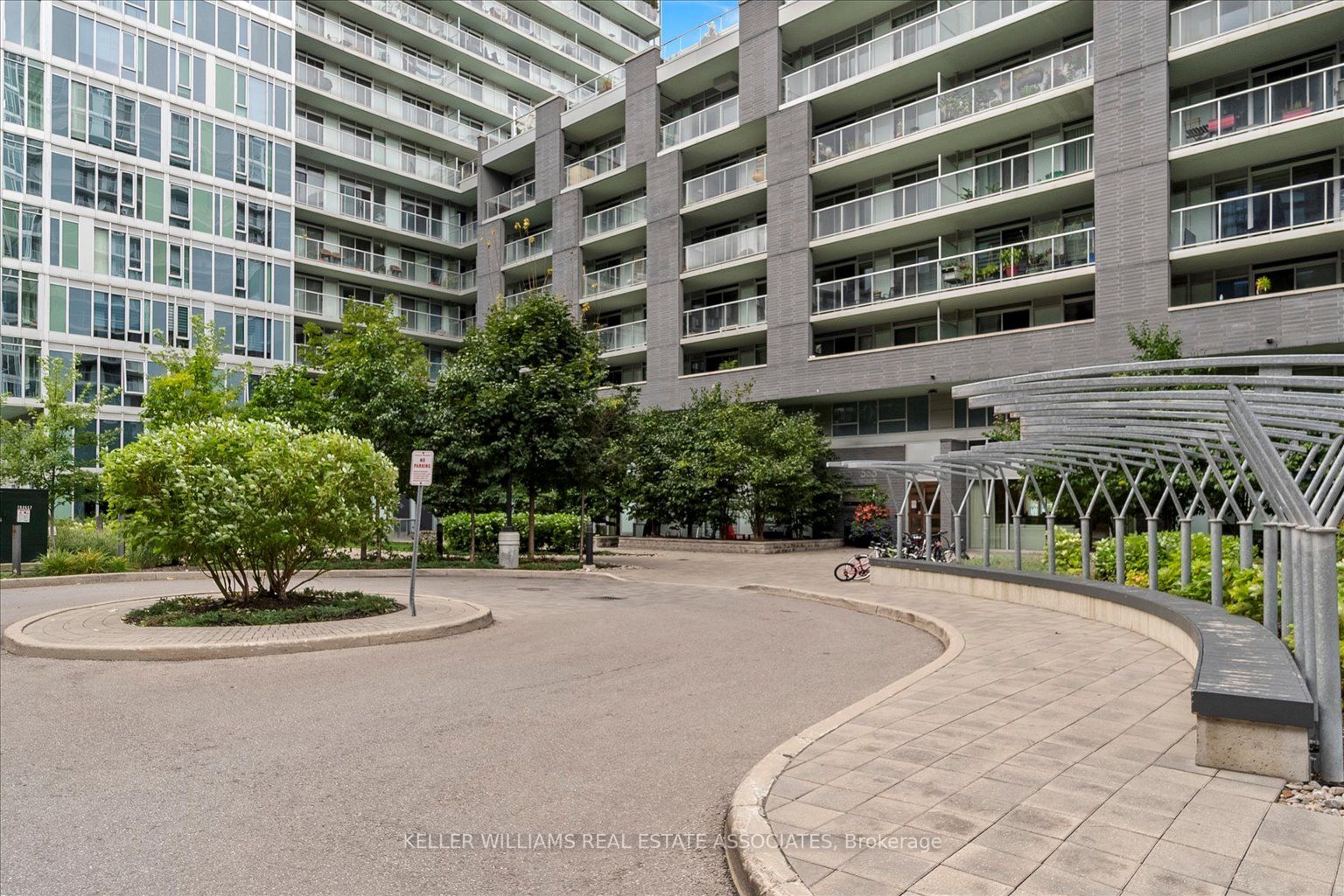 555 Wilson Ave, #E905