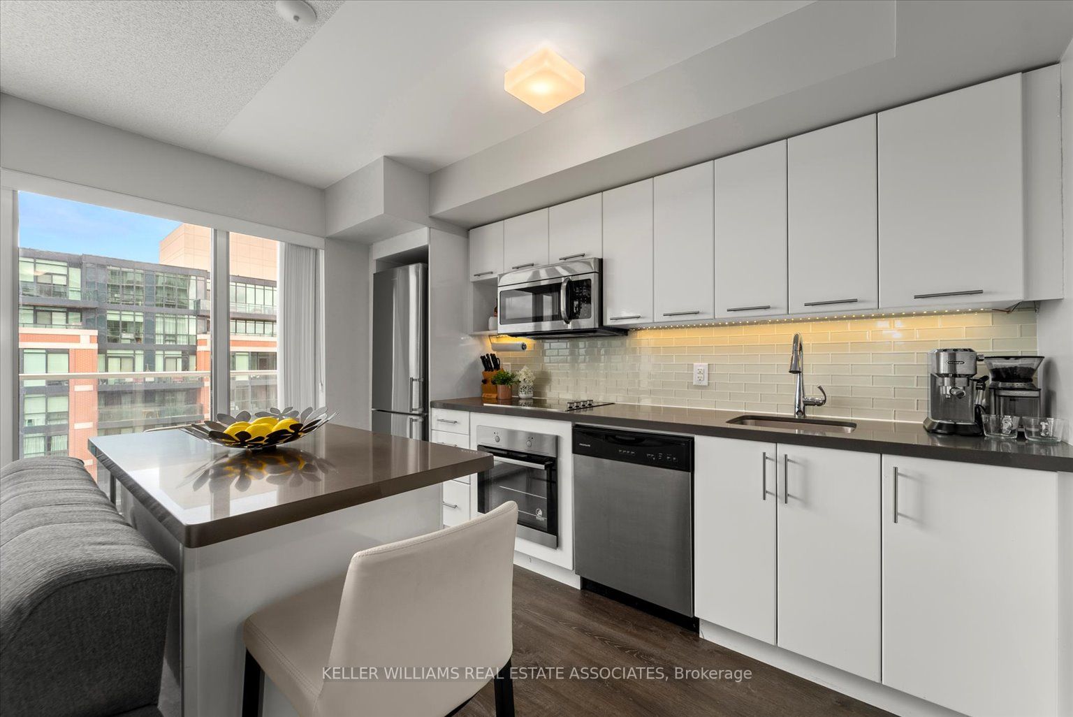 555 Wilson Ave, #E905