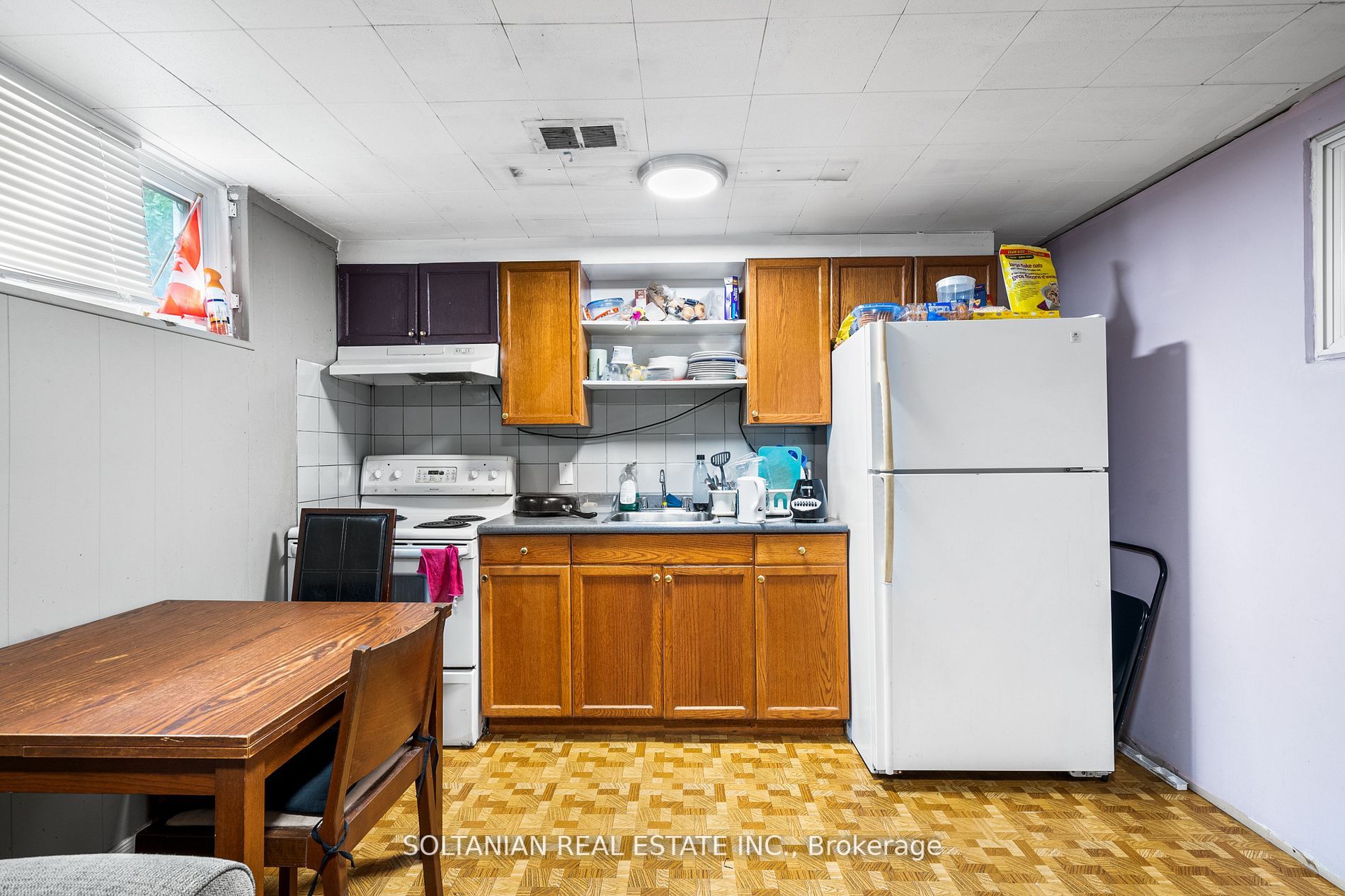 14 Dewlane Dr