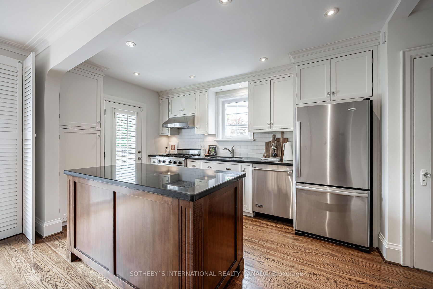 76 Brentcliffe Rd