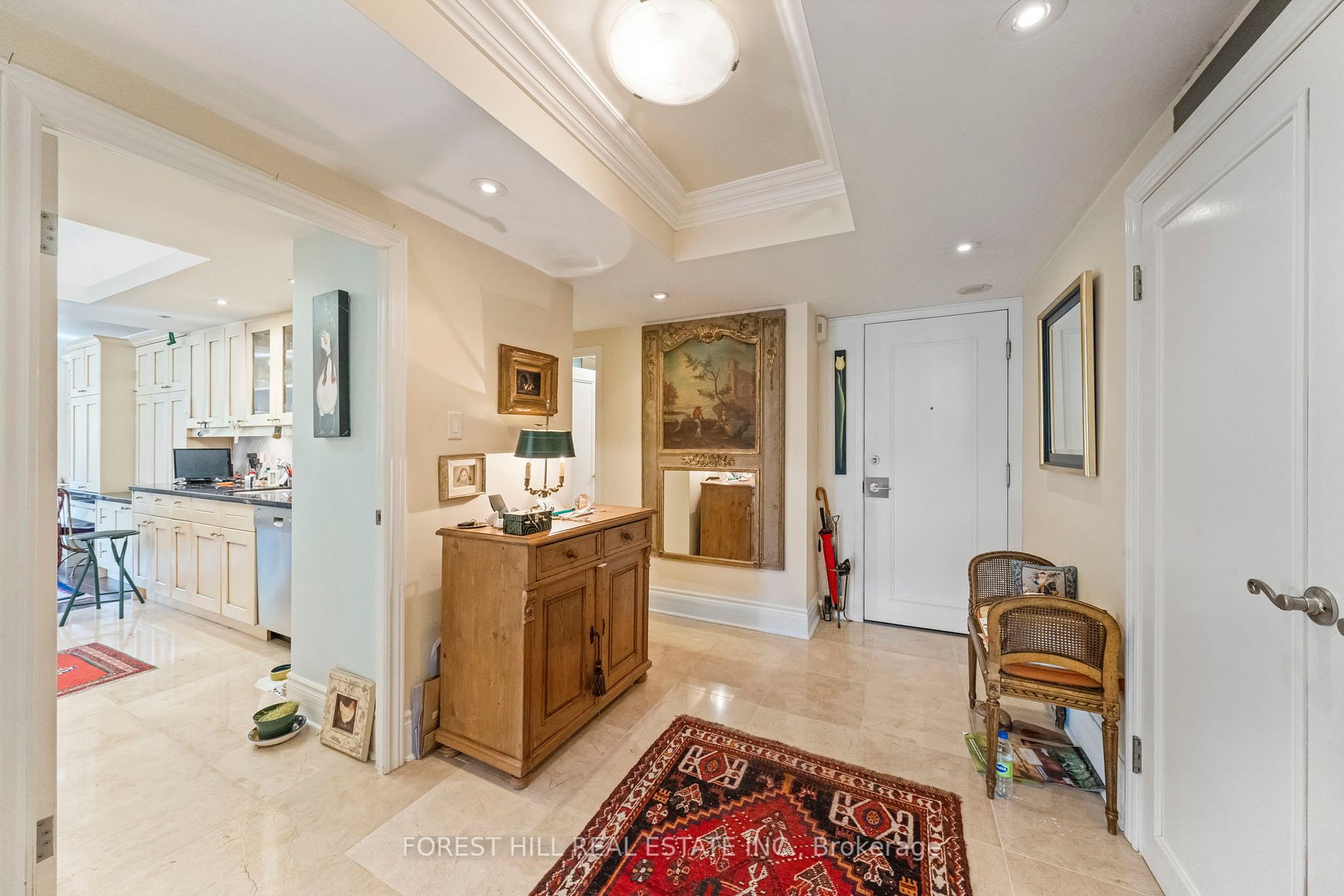 625 Avenue Rd, #302