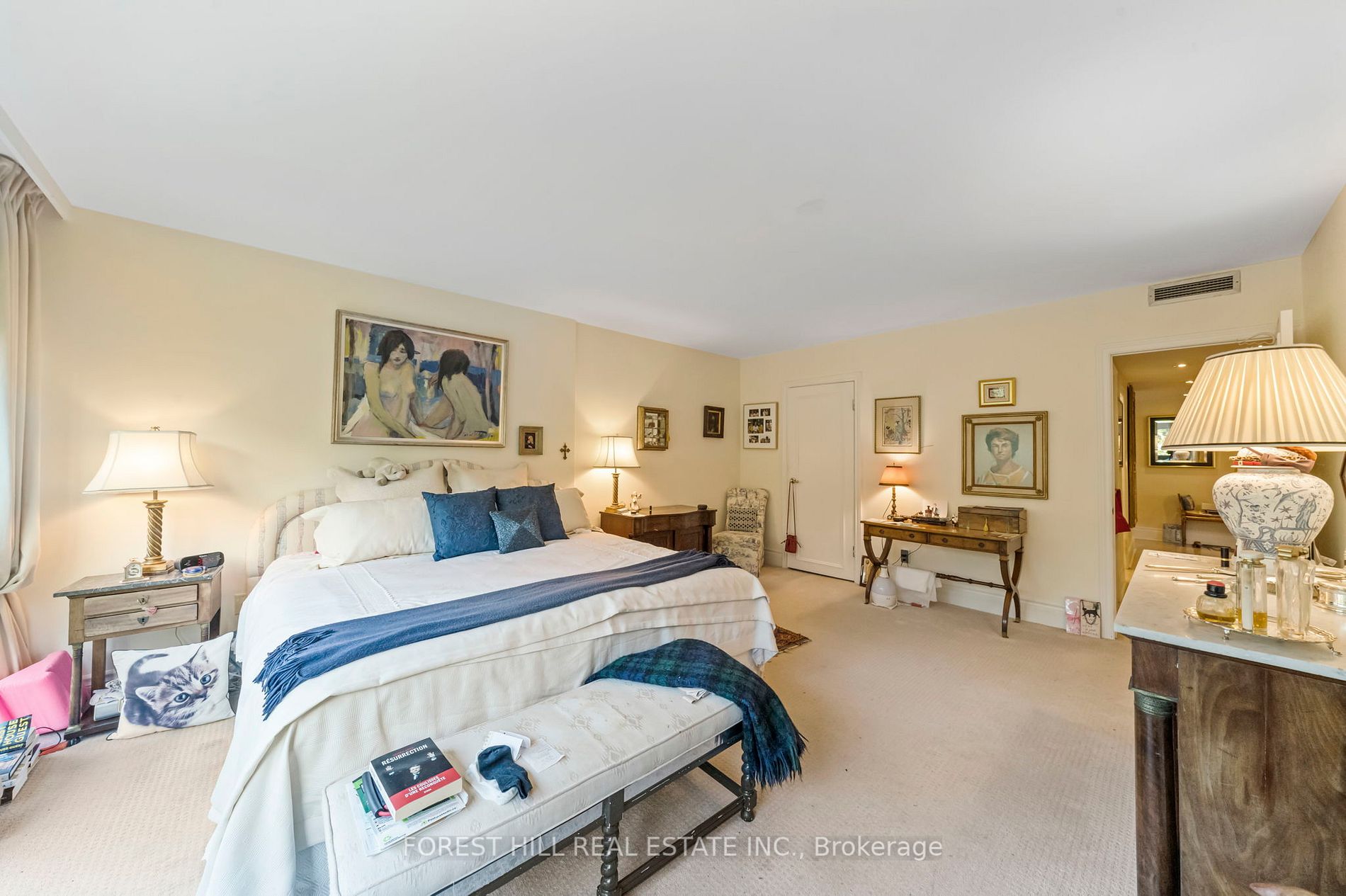 625 Avenue Rd, #302