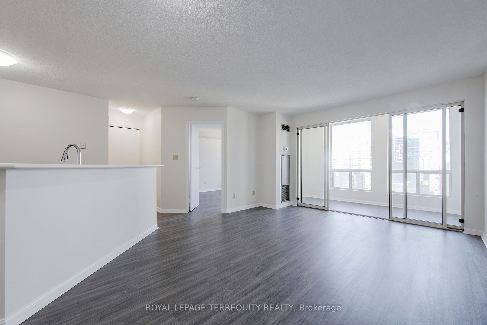 25 Grenville St, #2101