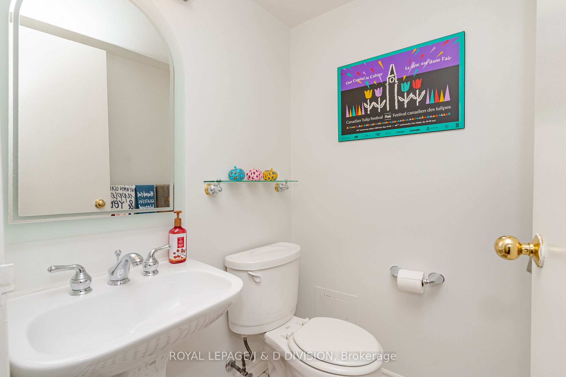 35 Church St, #410