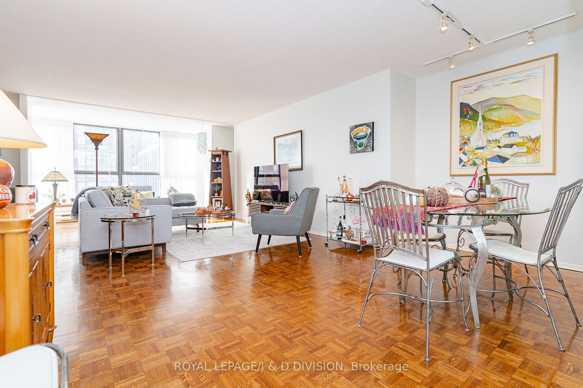 35 Church St, #410