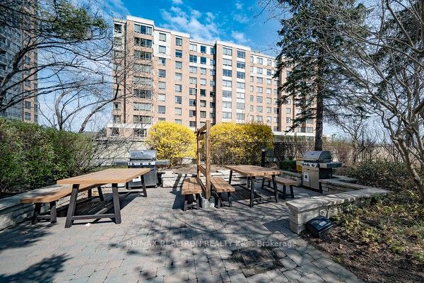 5 Northtown Way #1109