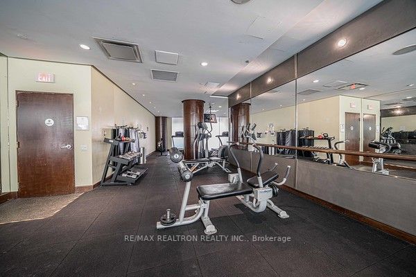 5 Northtown Way #1109
