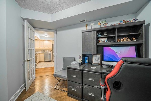 5 Northtown Way #1109