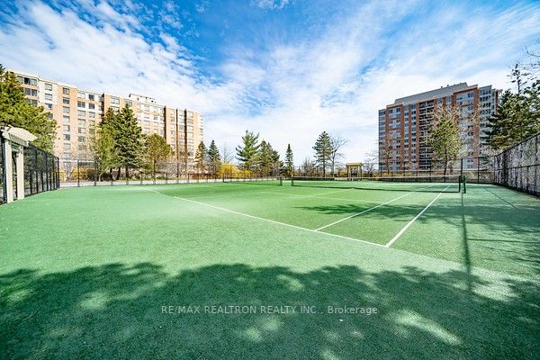 5 Northtown Way #1109