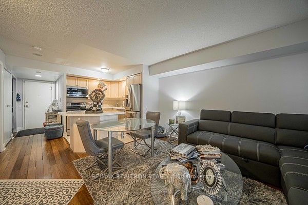 5 Northtown Way #1109