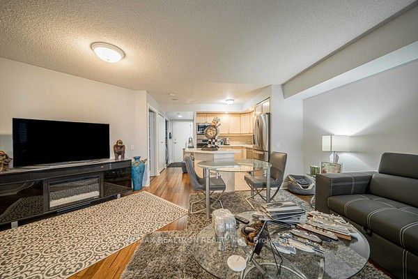 5 Northtown Way #1109