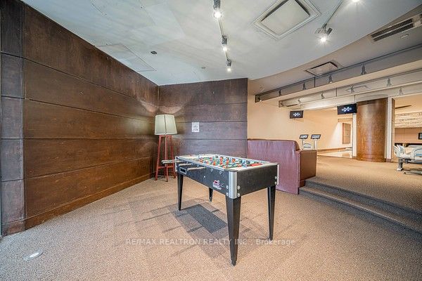 5 Northtown Way #1109