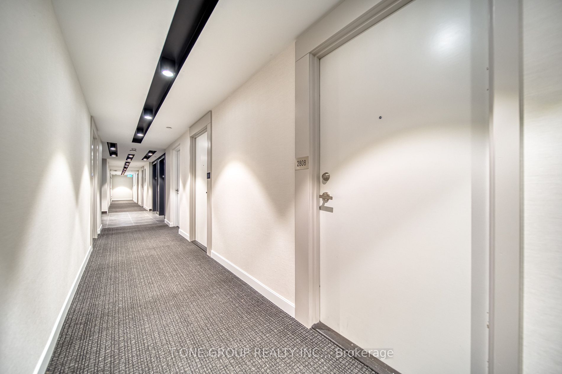 99 Broadway Ave, #2808