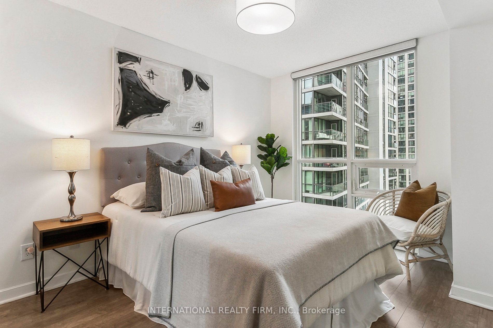 33 Bay St, #1105