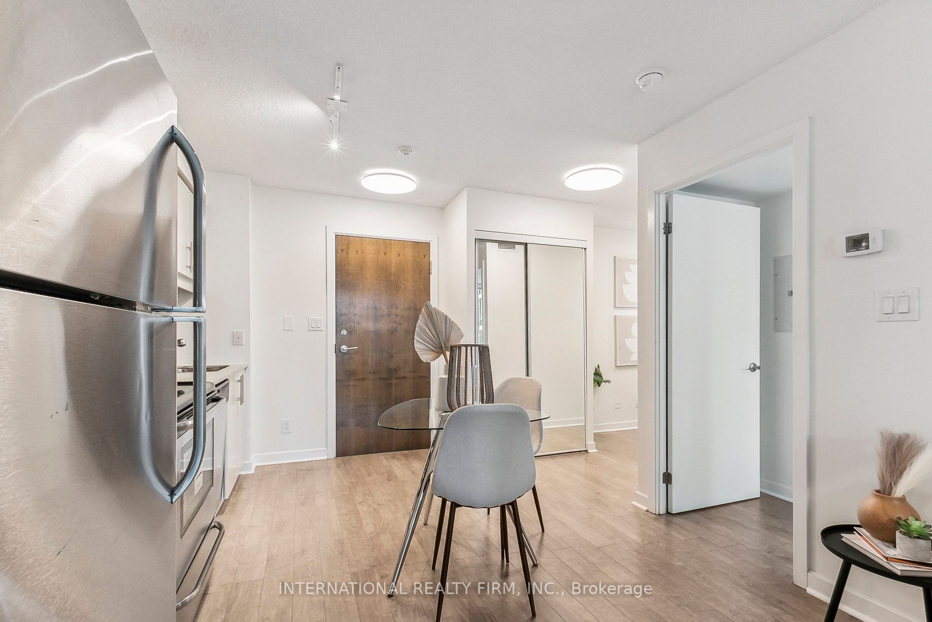 33 Bay St, #1105