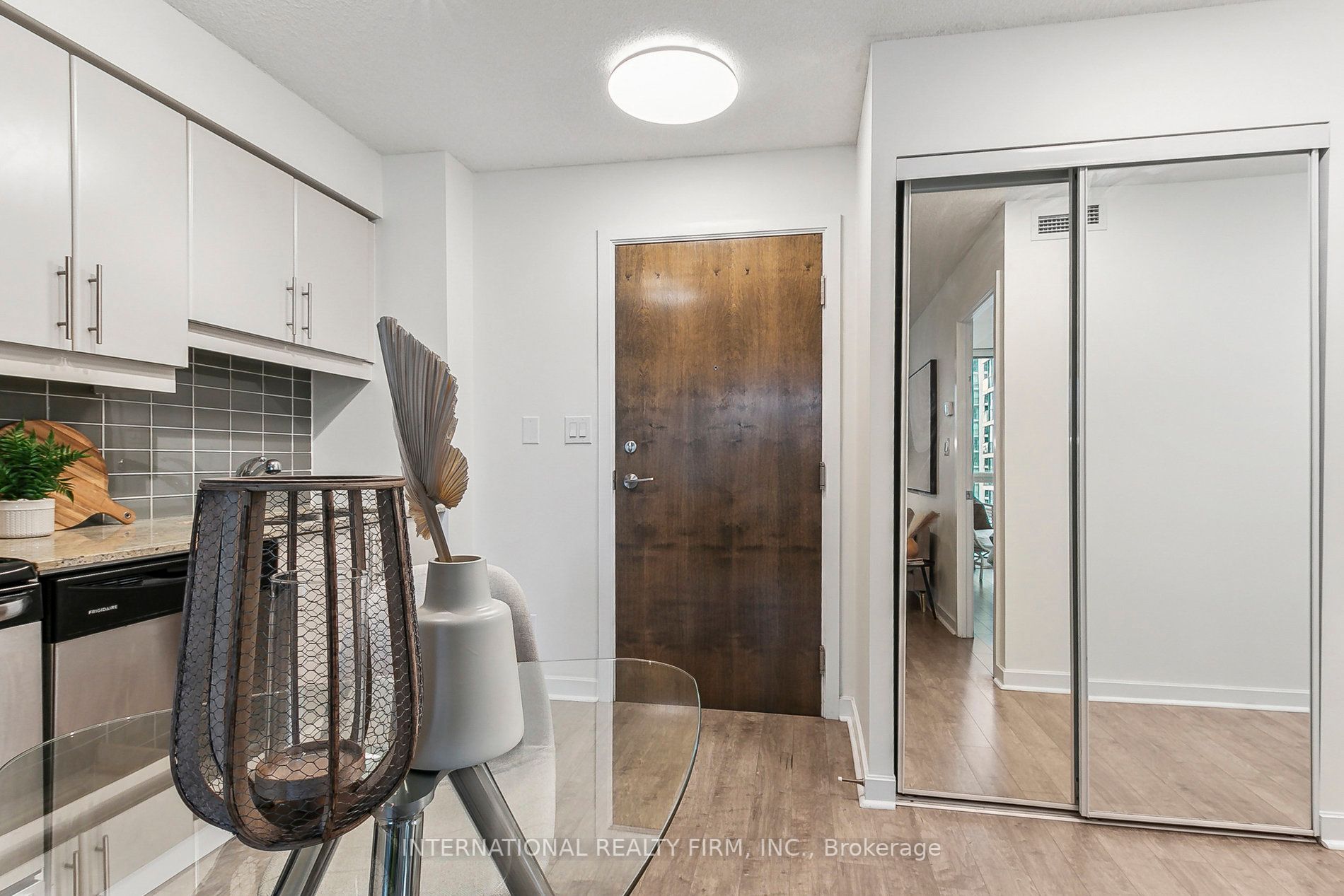 33 Bay St, #1105