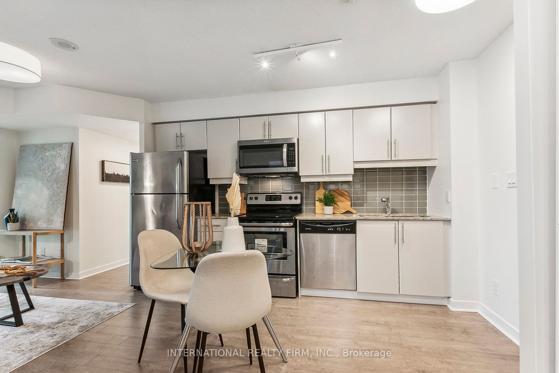 33 Bay St, #1105