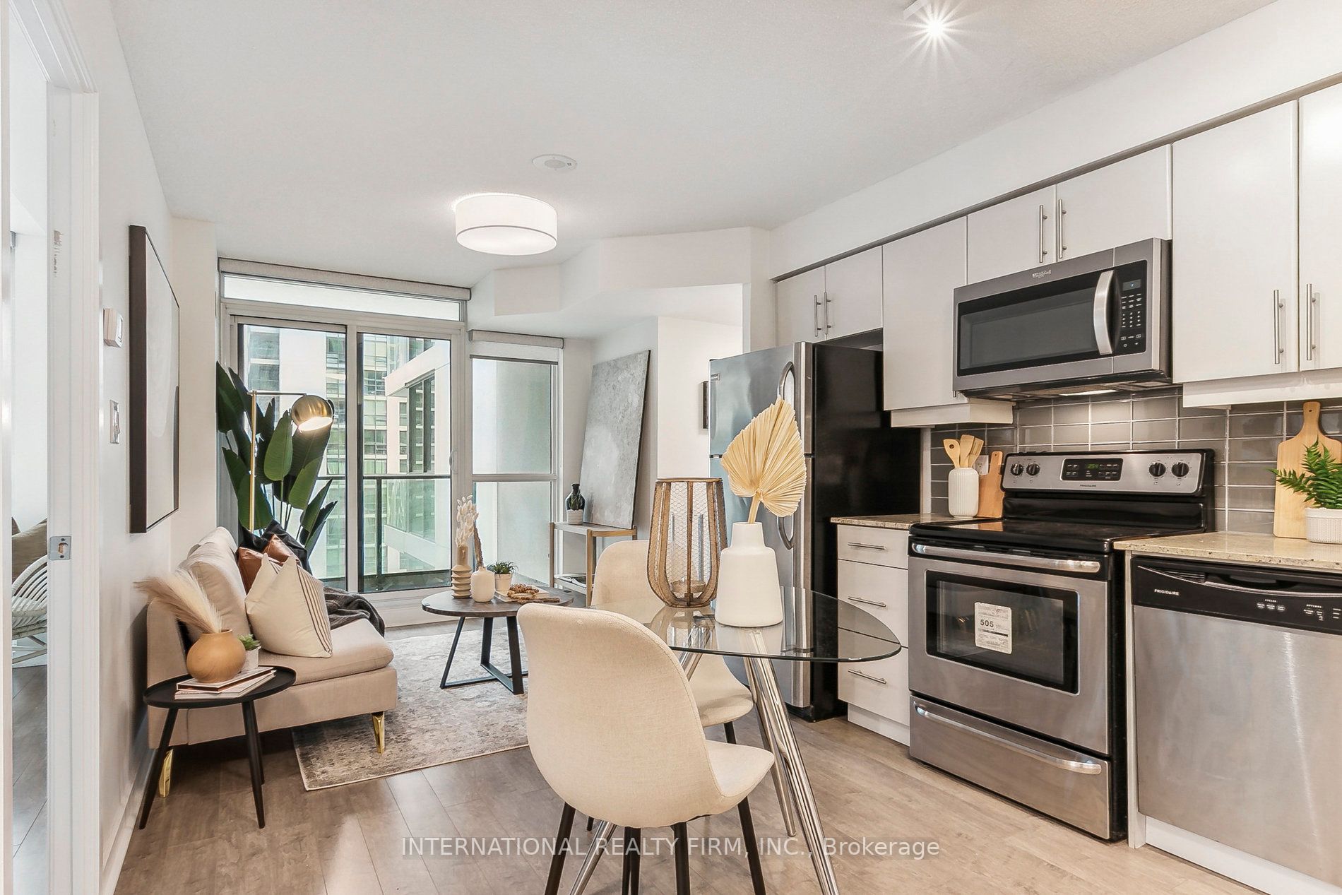 33 Bay St, #1105