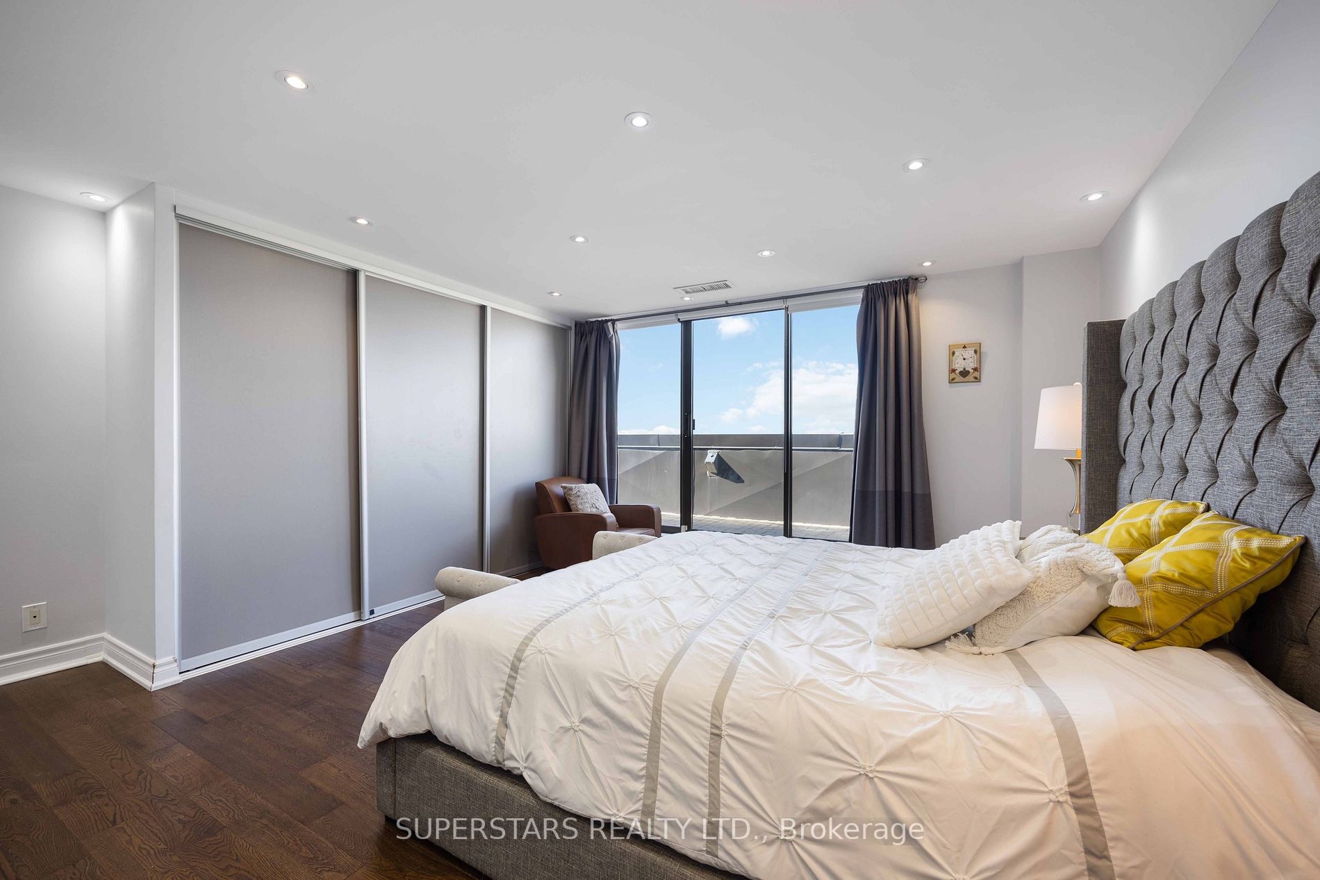 100 Upper Madison Ave, #2808