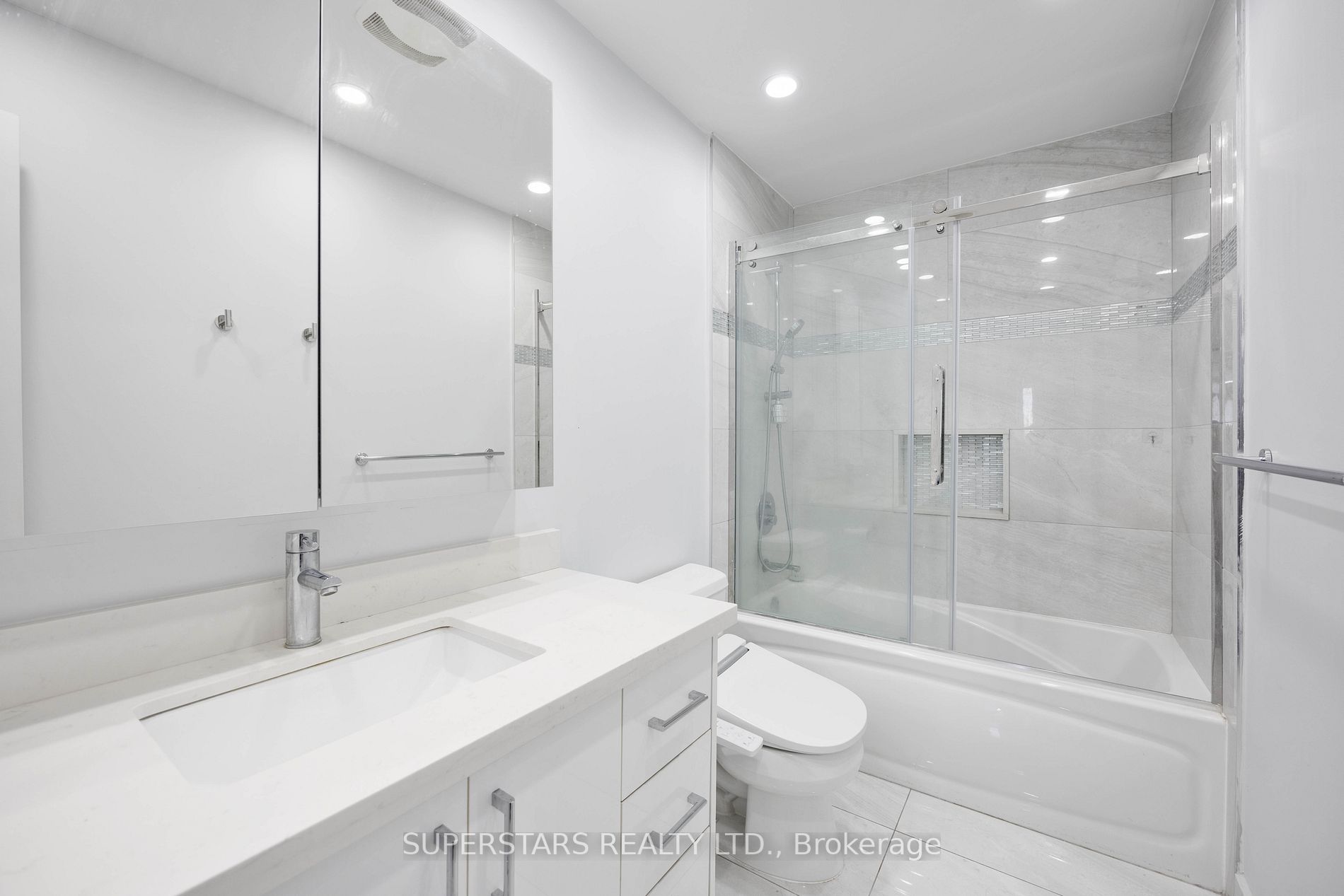 100 Upper Madison Ave, #2808