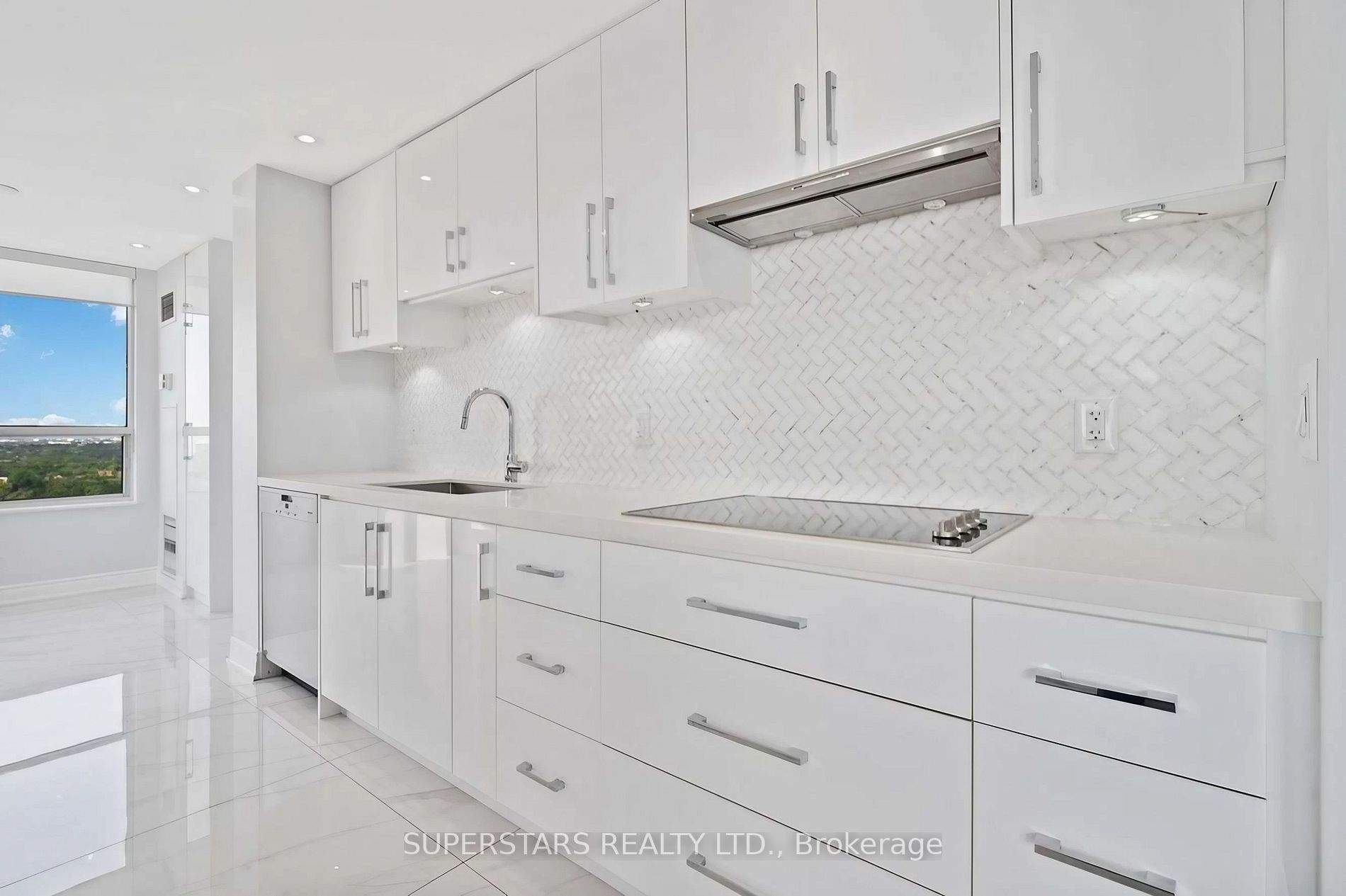 100 Upper Madison Ave, #2808