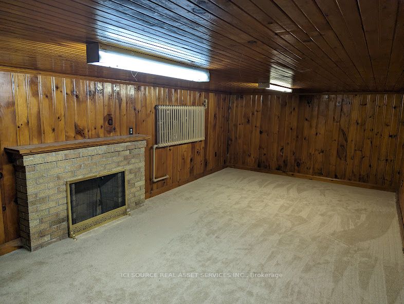 80 Otter Cres