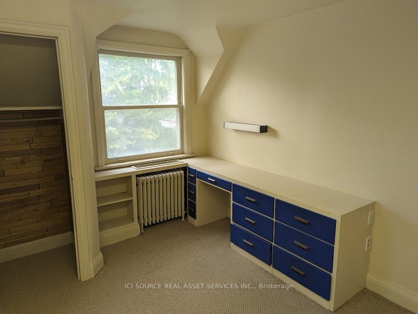 80 Otter Cres