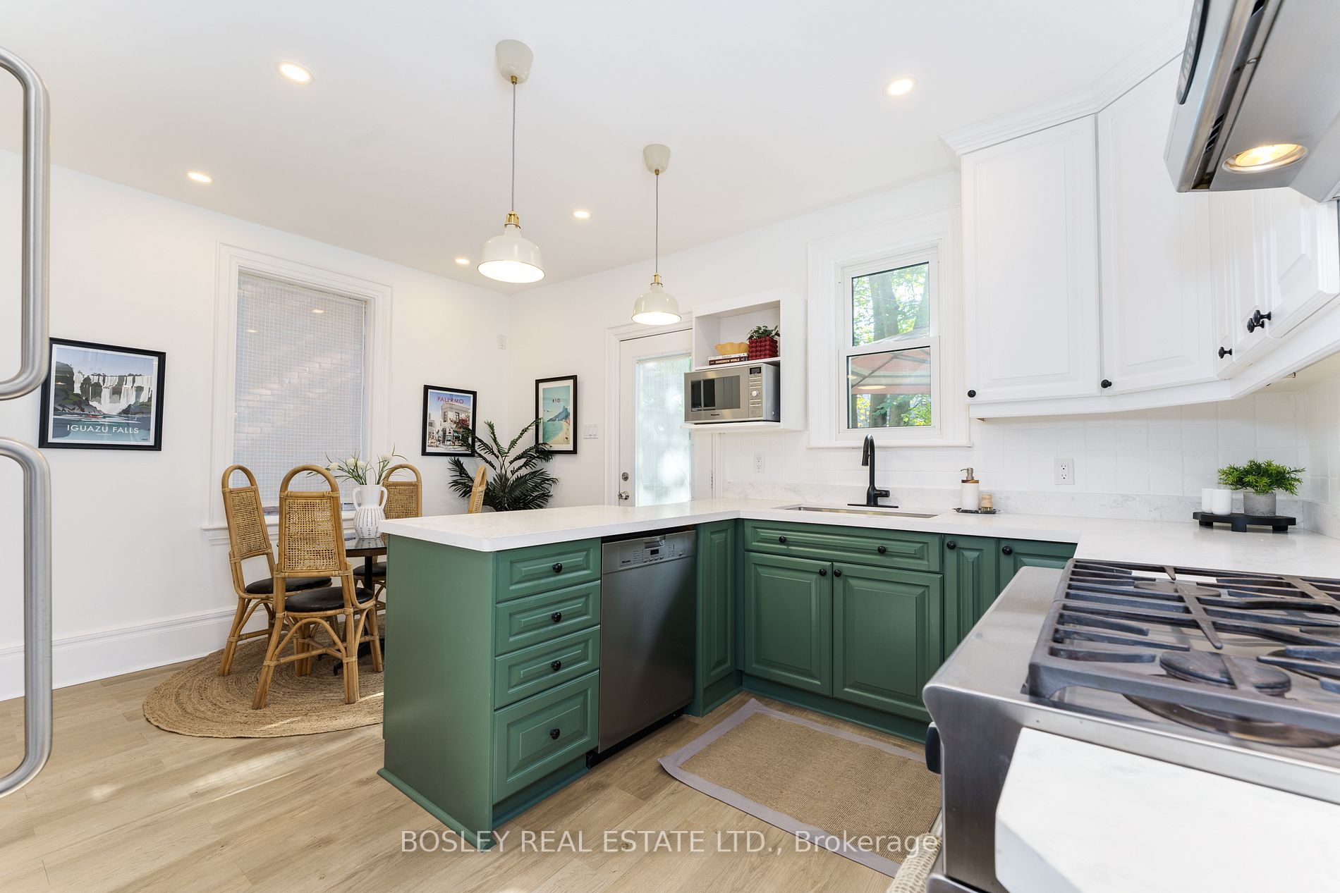 35 Aberdeen Ave