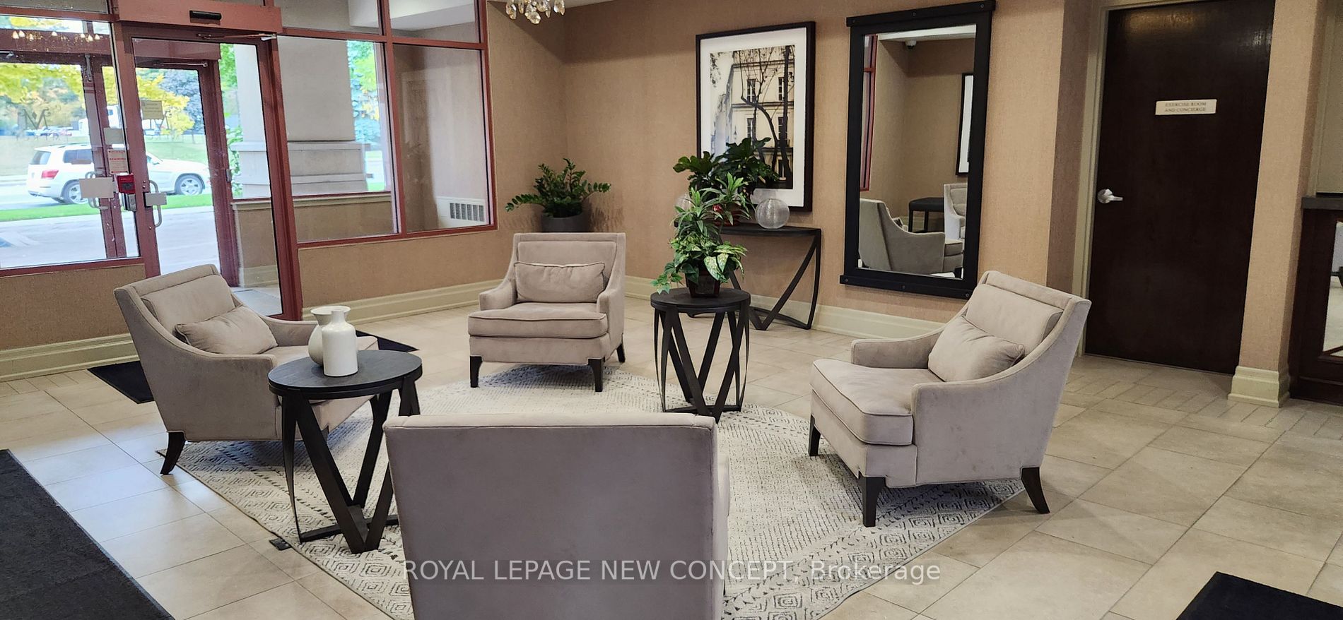 27 Rean Dr, #330