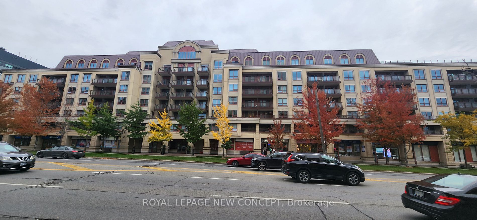 27 Rean Dr, #330