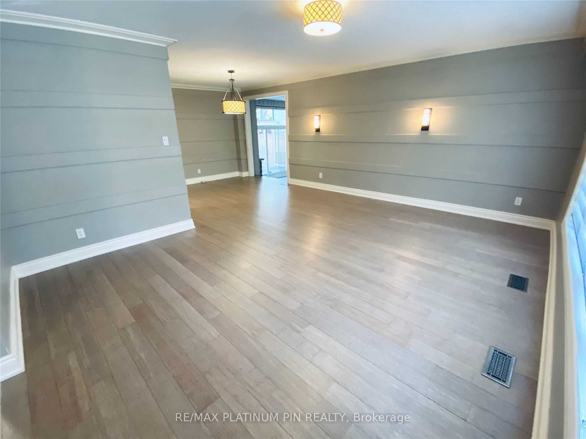 15 Whitelock Cres