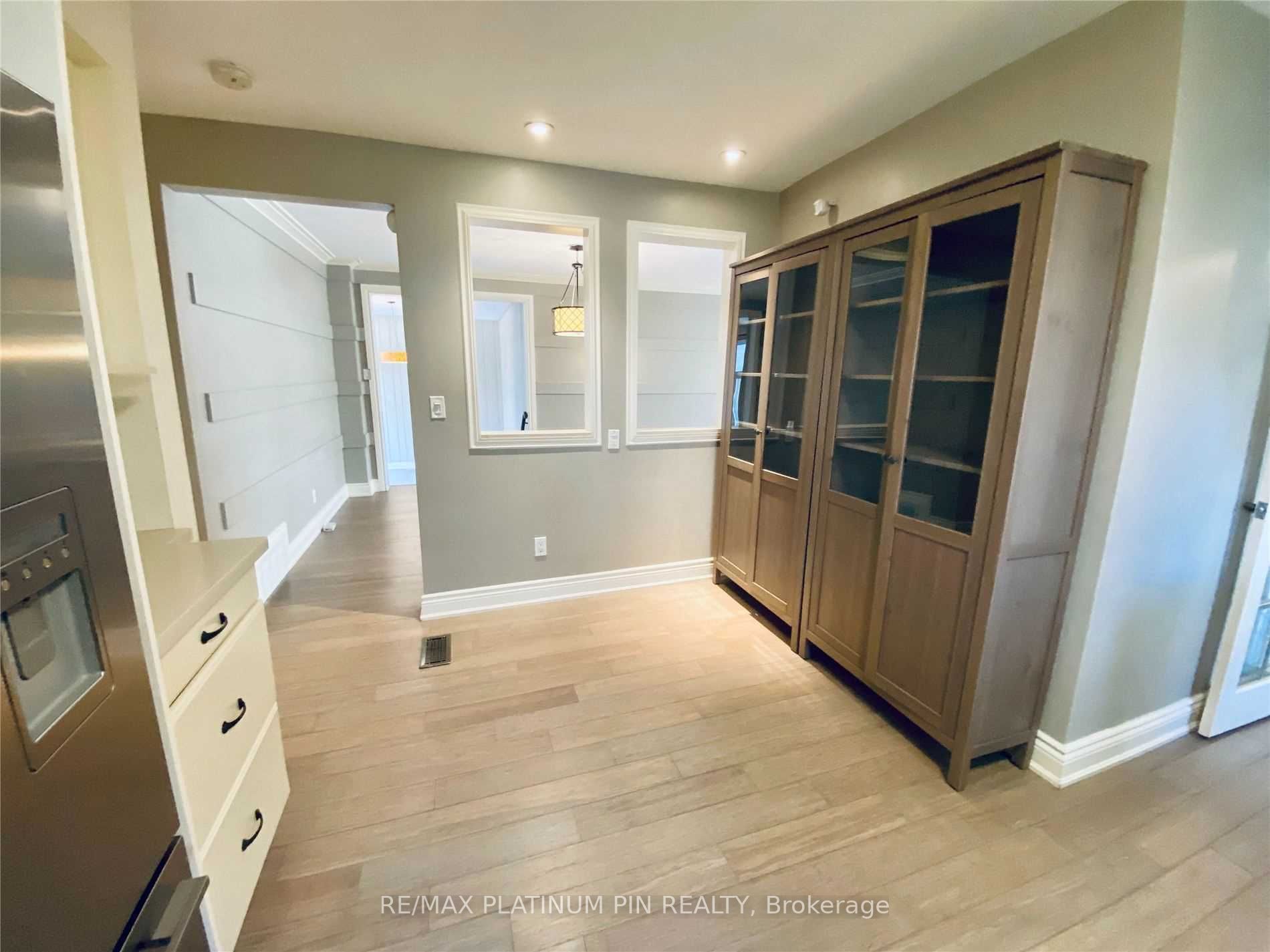 15 Whitelock Cres