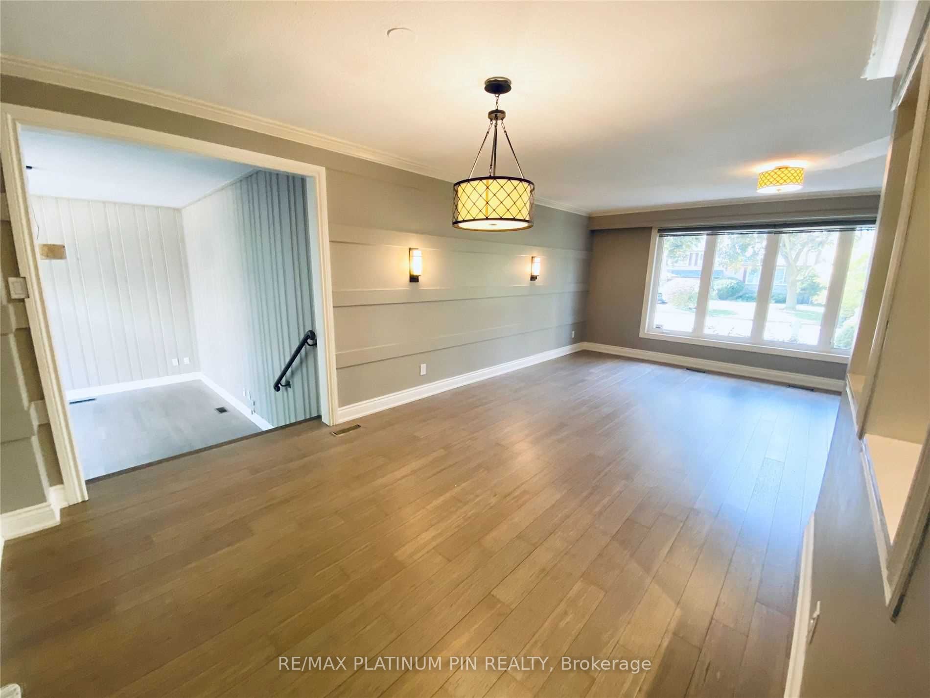 15 Whitelock Cres
