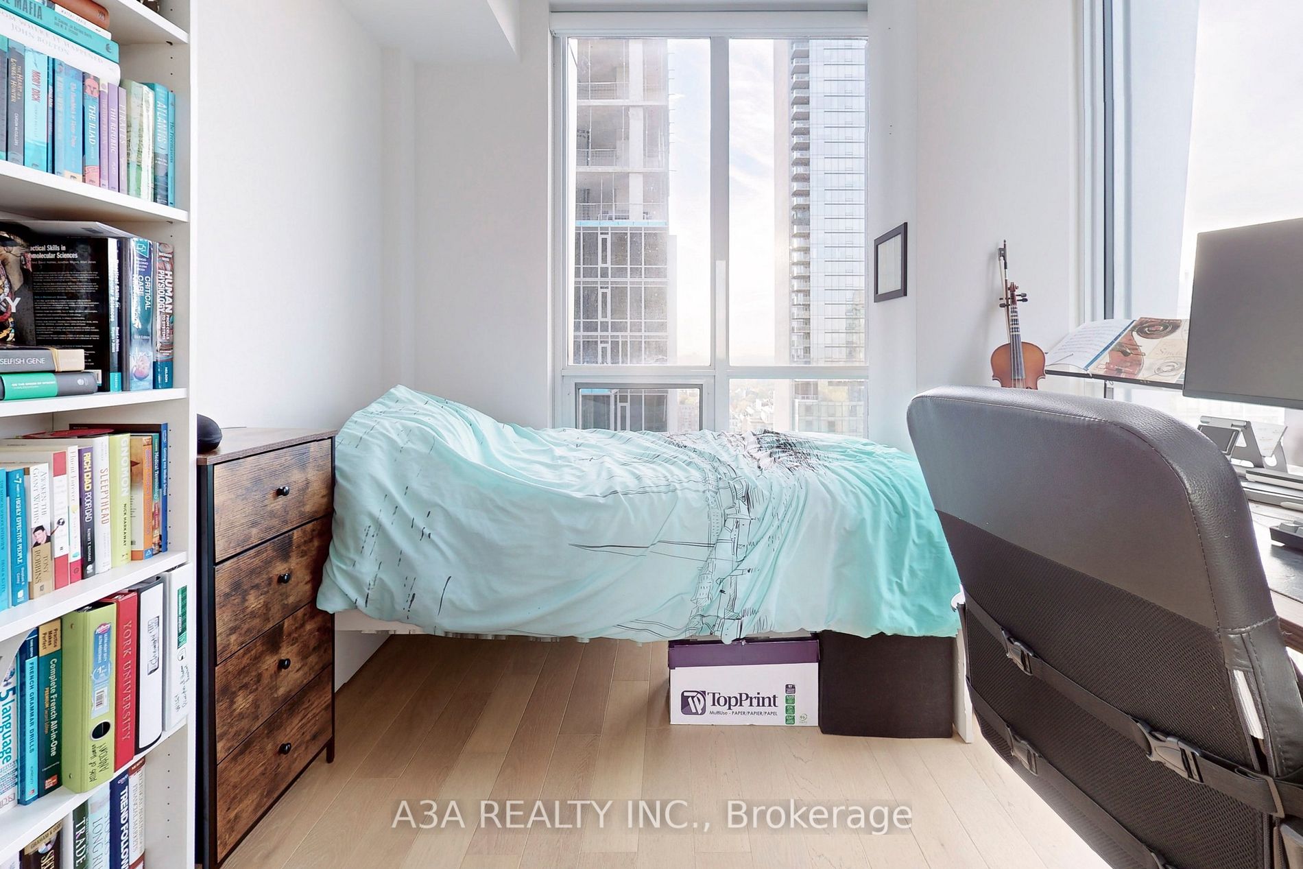 1 Yorkville Ave, #2605