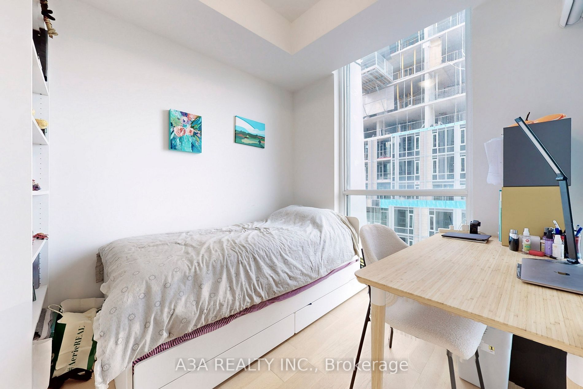 1 Yorkville Ave, #2605