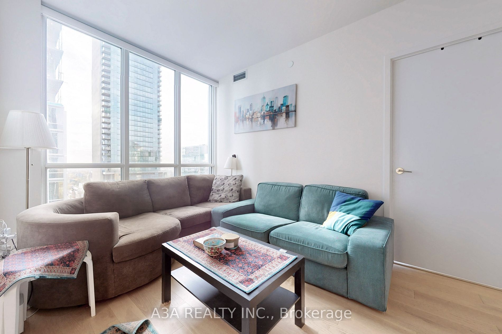 1 Yorkville Ave, #2605