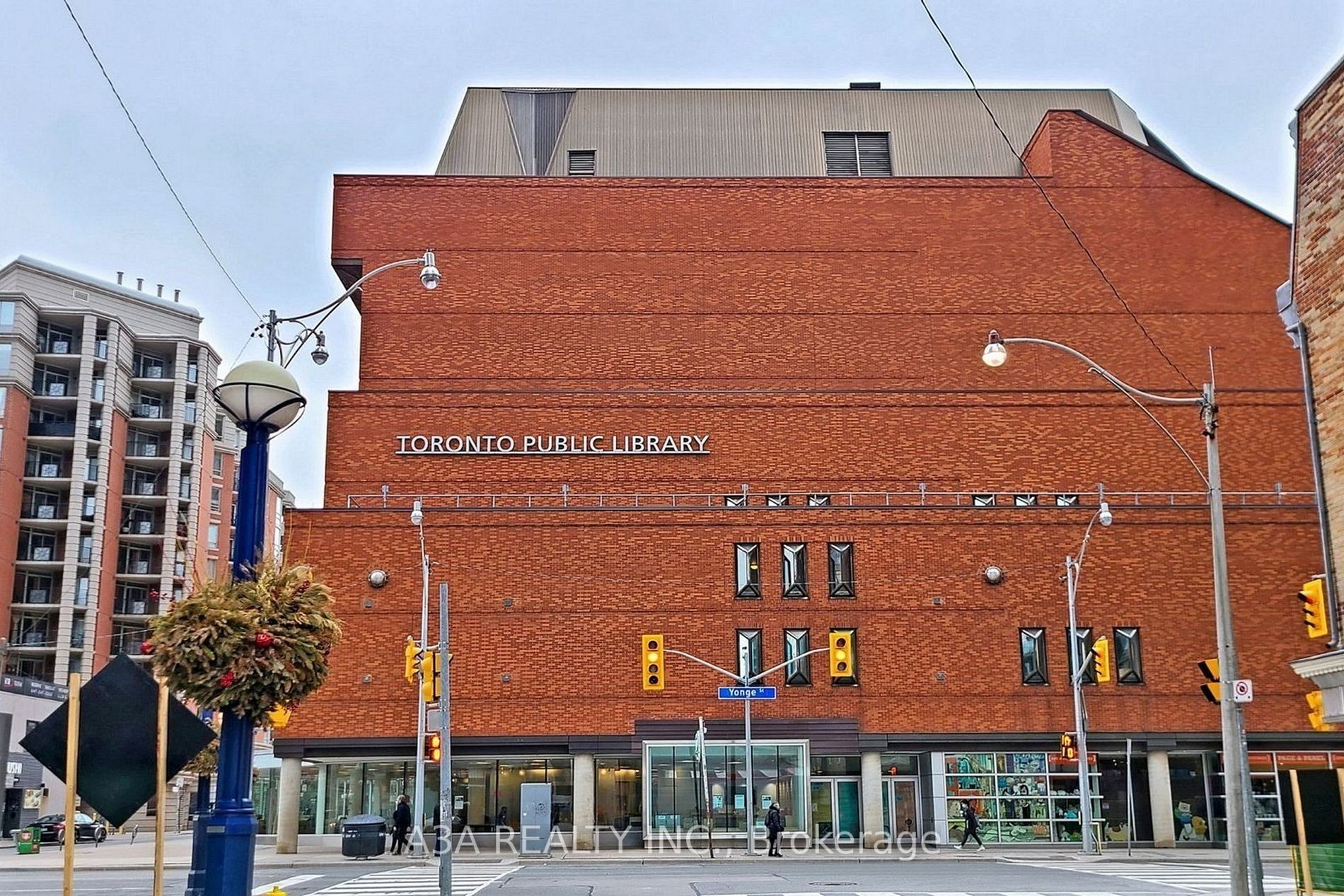 1 Yorkville Ave, #2605