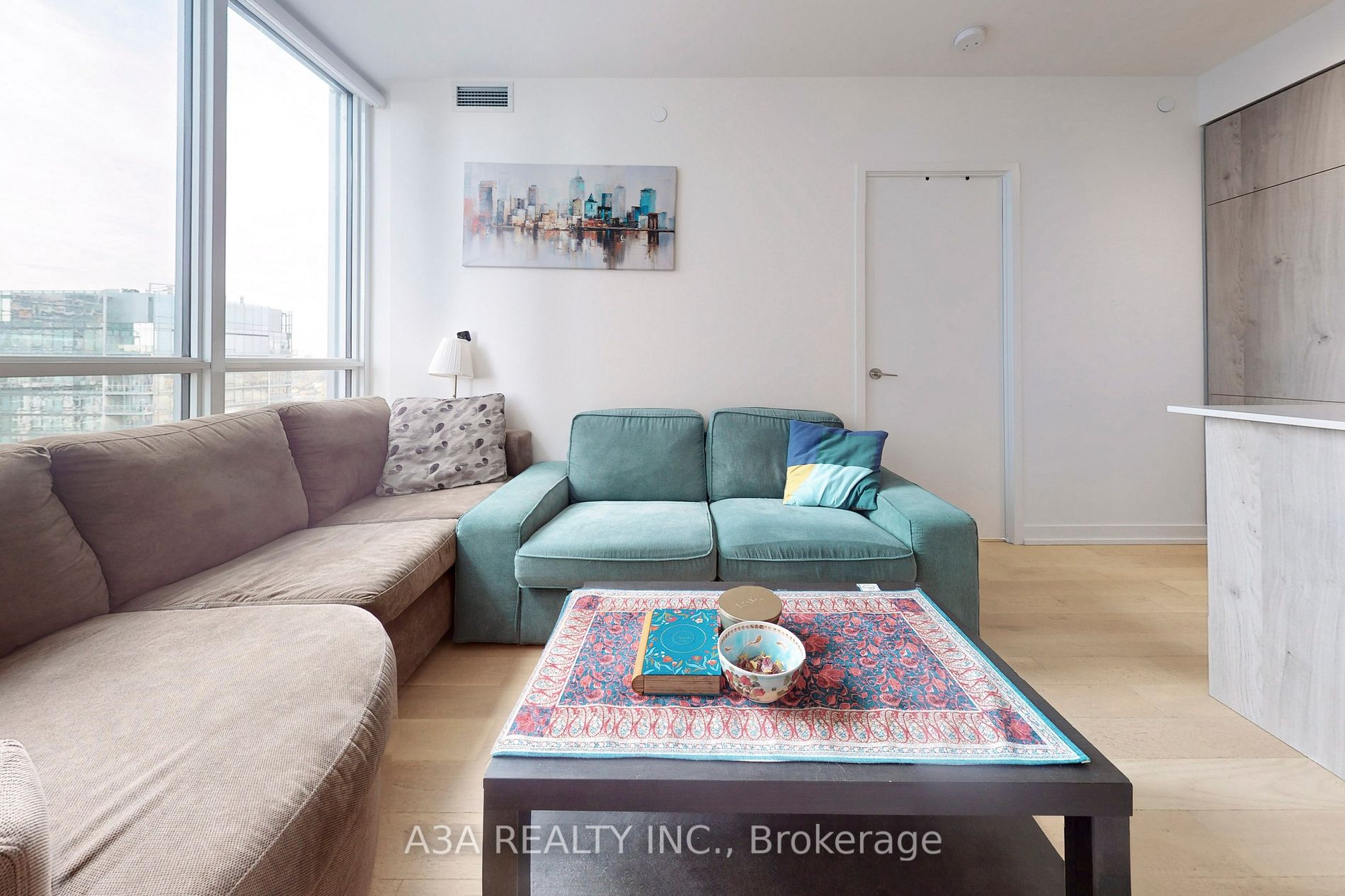 1 Yorkville Ave, #2605