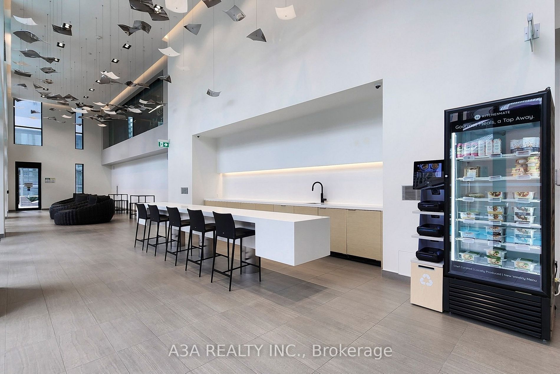 1 Yorkville Ave, #2605