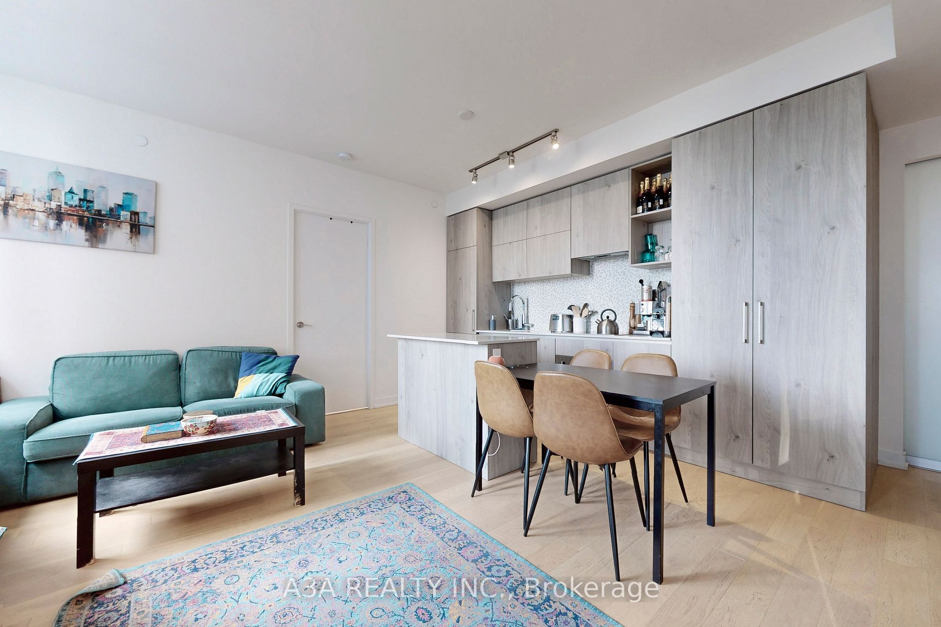 1 Yorkville Ave, #2605