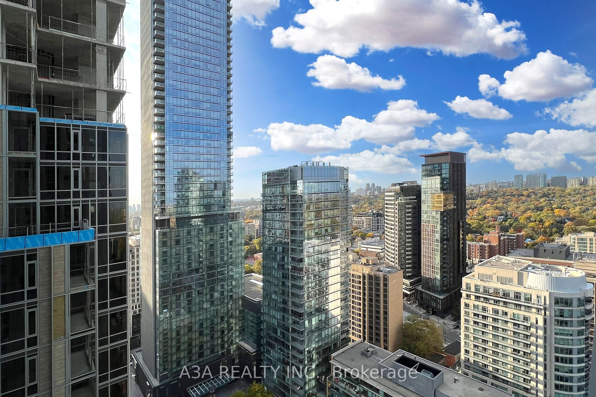 1 Yorkville Ave, #2605