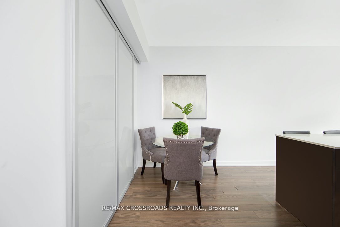 377 Madison Ave, #608