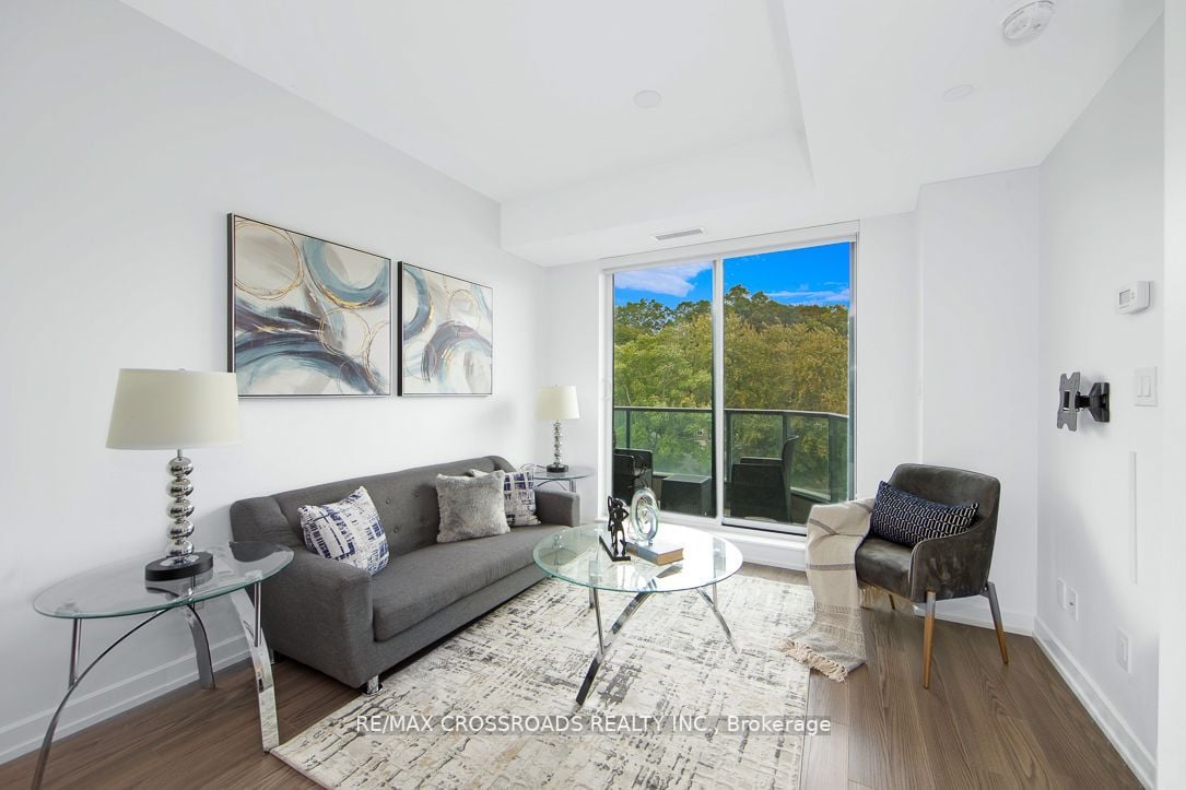 377 Madison Ave, #608