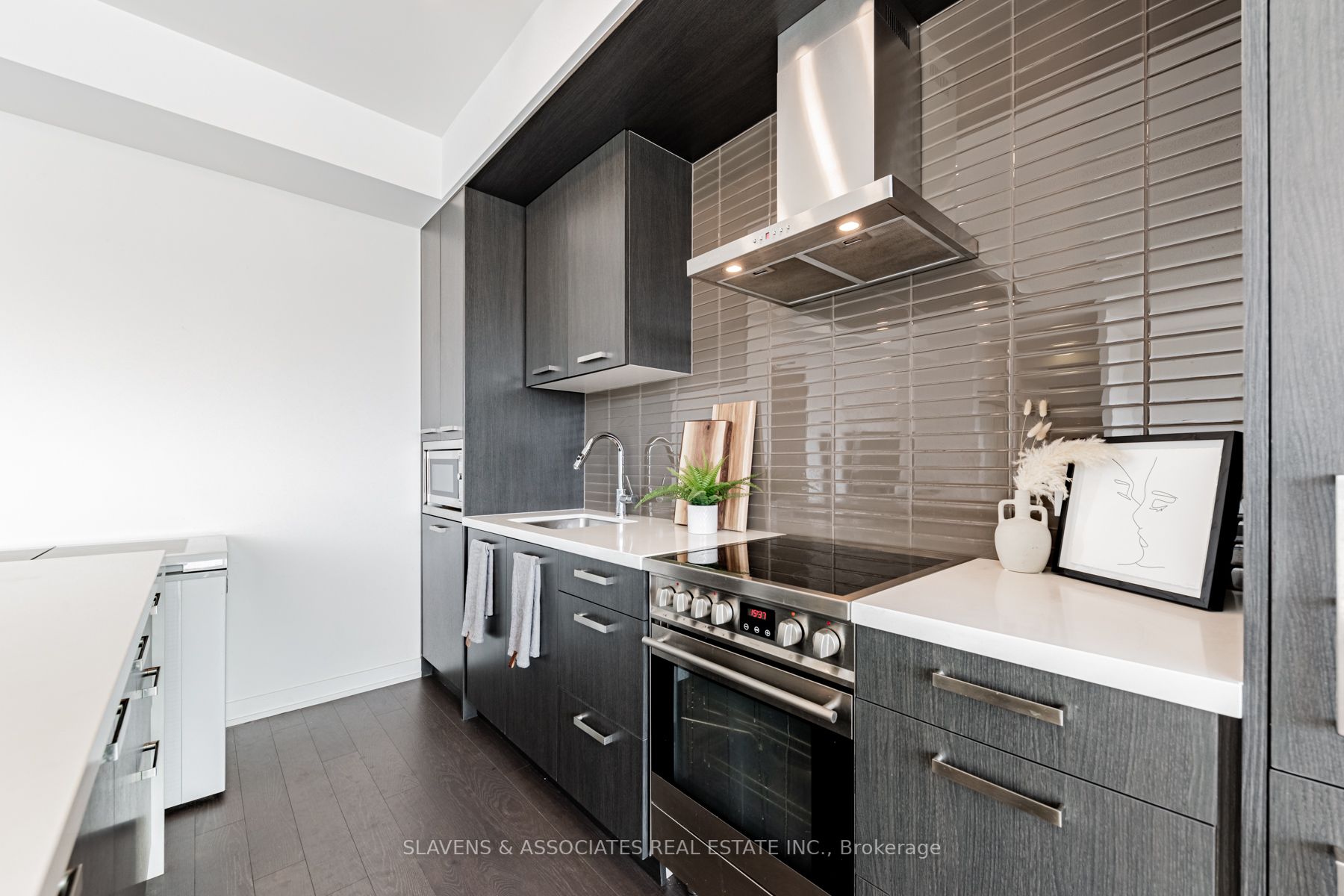 120 Bayview Ave, #S1405