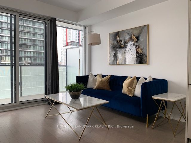 101 Peter St, #2112