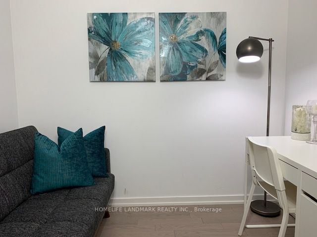 101 Peter St, #2112