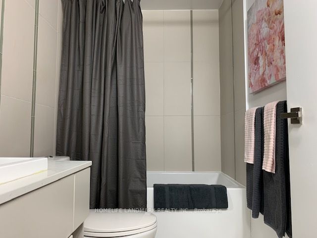 101 Peter St, #2112